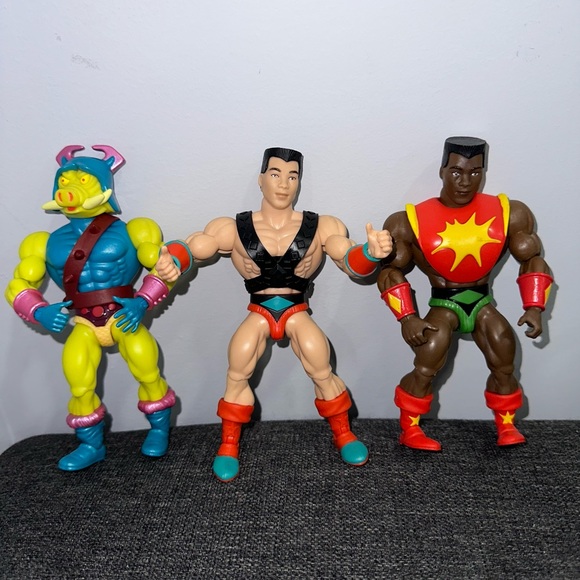 Figure toys - Picture 3 of 4